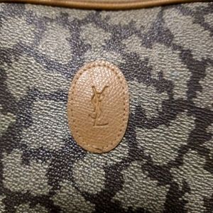 YSL Giraffe print pouch **VINTAGE** (AUTHENTIC)